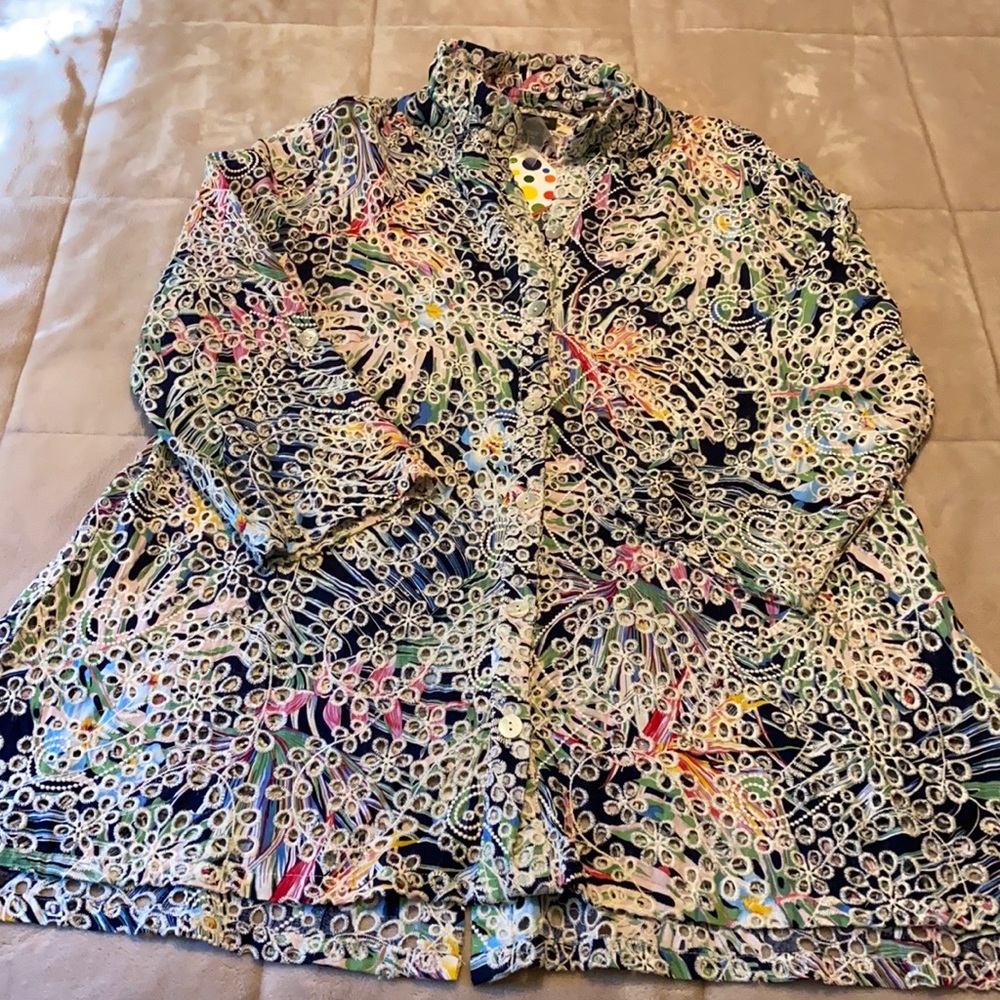 Embroidered eyelet top by TOOFAN